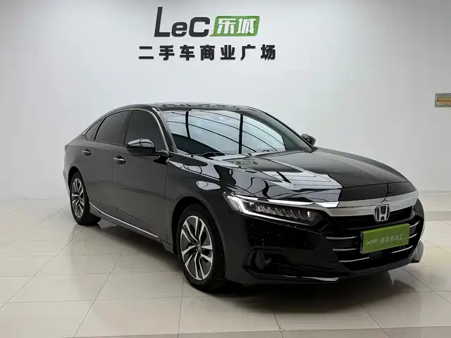Honda Accord 2022 Sharp Hybrid 2.0L Sharp Leader Edition — фото 2