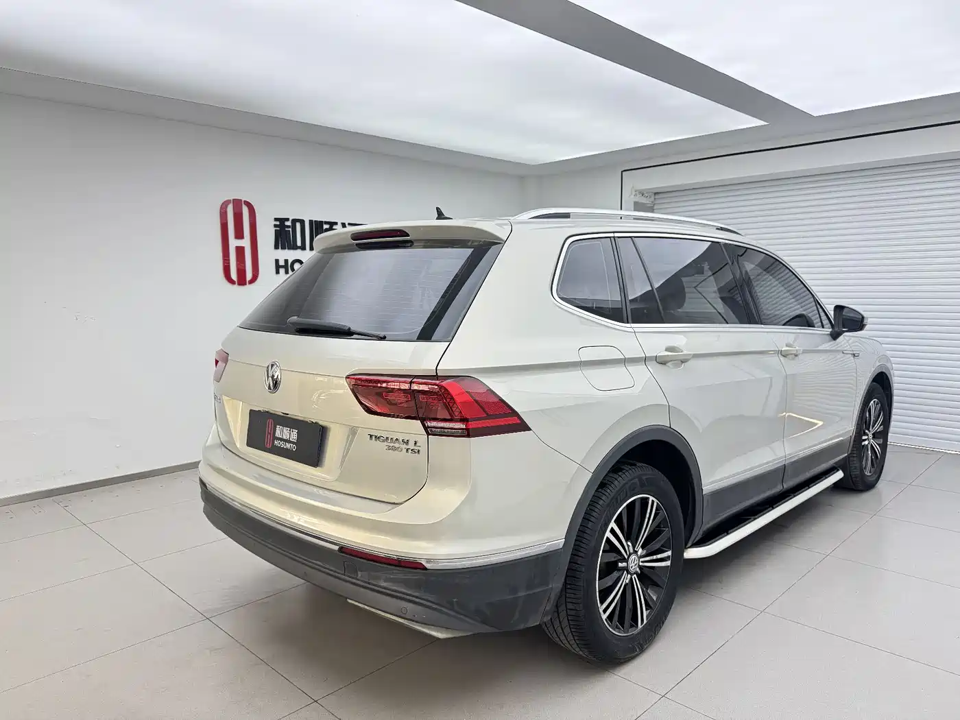Volkswagen Tiguan L 2017 380TSI Automatic 4WD Luxury Edition фото 7
