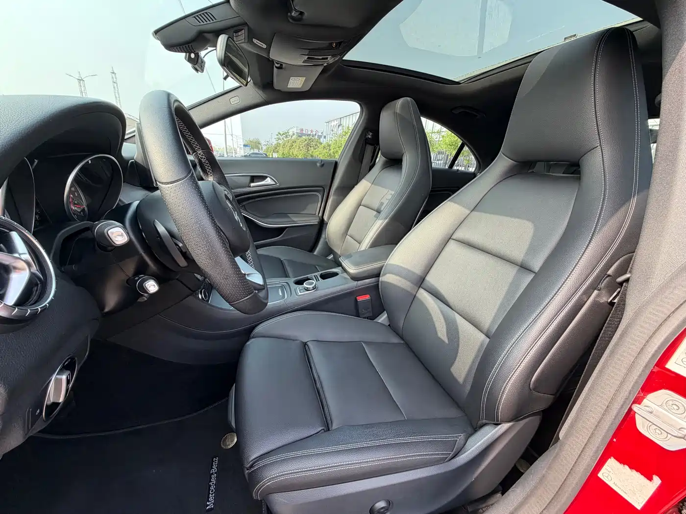 Mercedes-Benz CLA (Import) 2016 CLA 200 Fashion фото 25