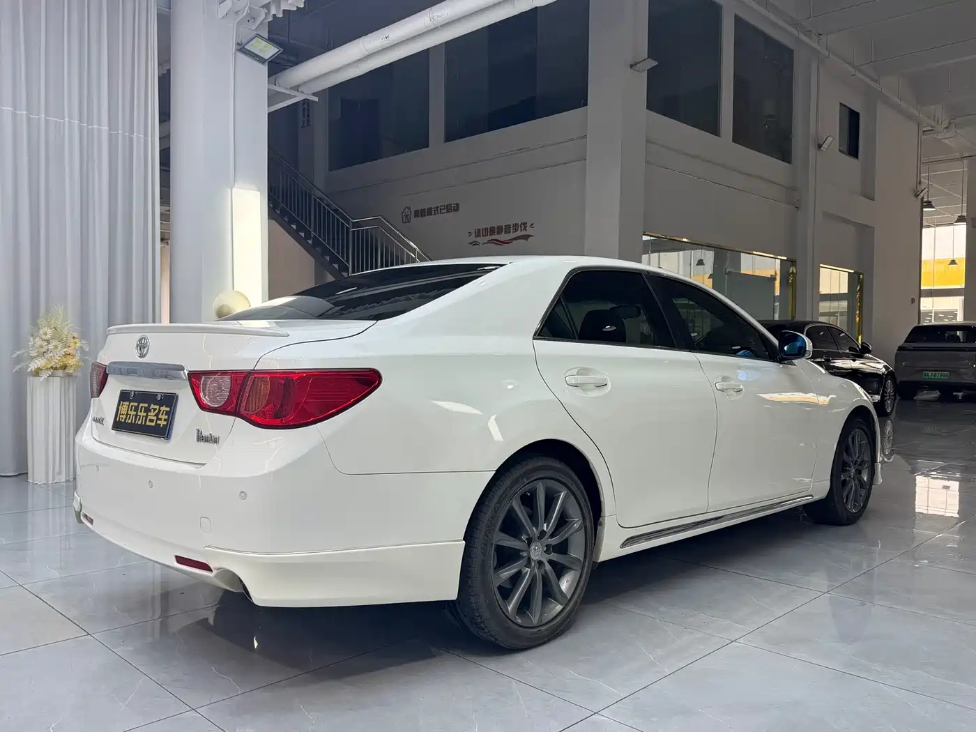 Toyota Reiz 2012 2.5V Grace Elite Styling Edition фото 16