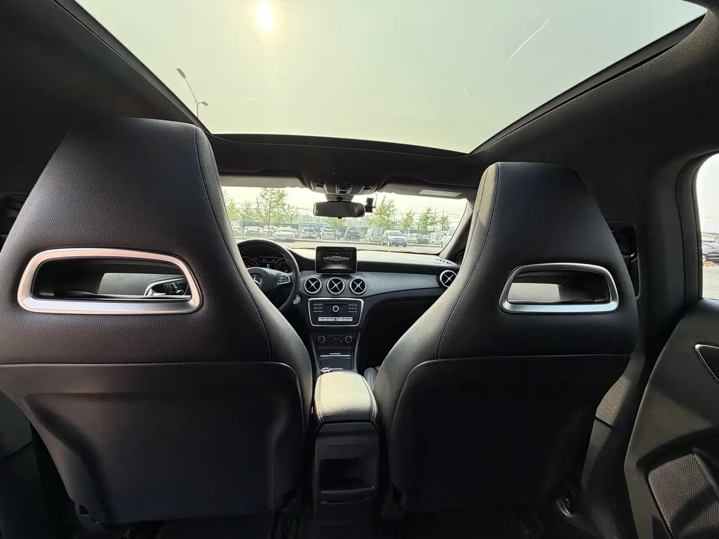 Mercedes-Benz CLA (Import) 2016 CLA 200 Fashion фото 23