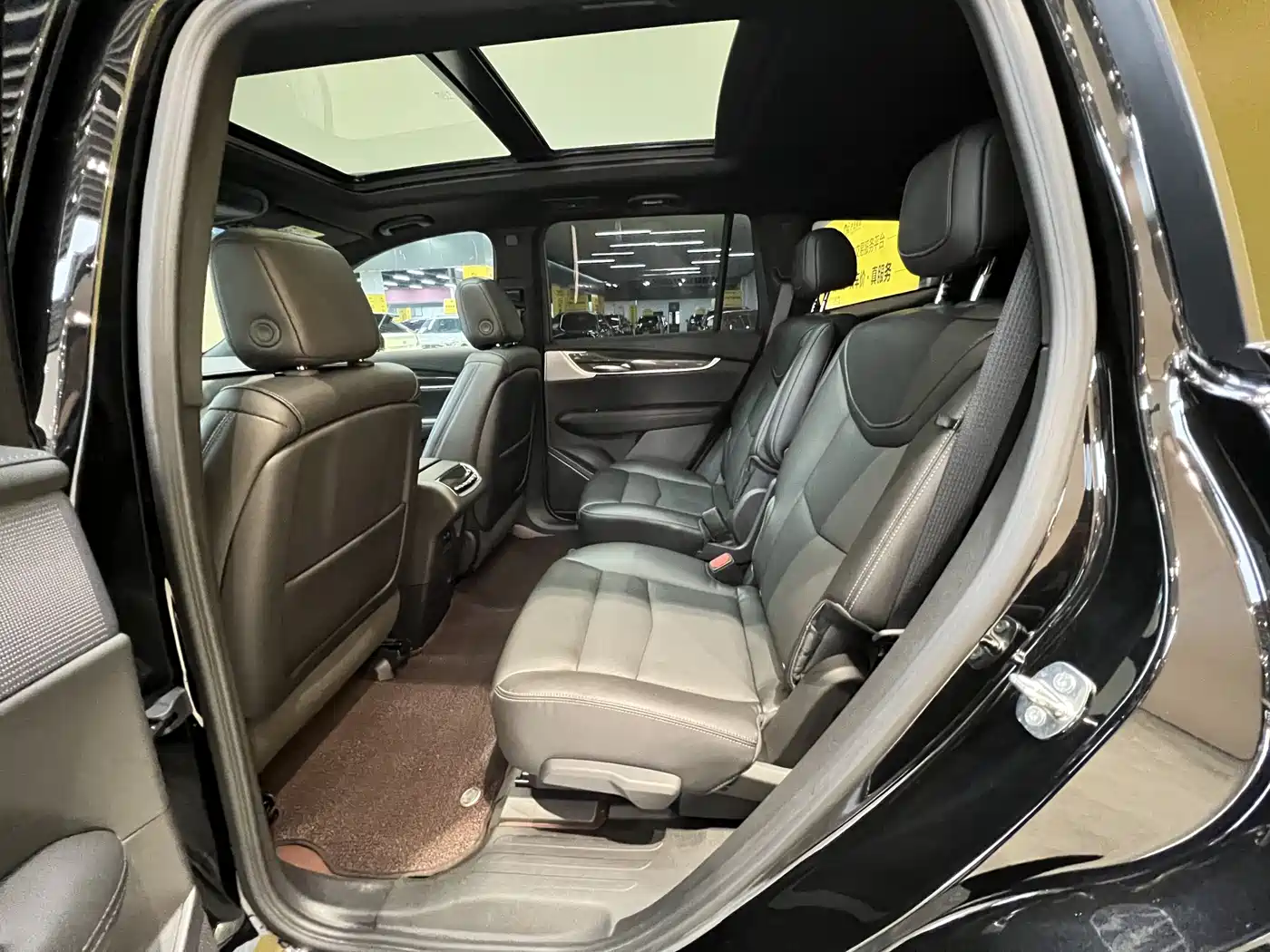 Cadillac XT6 2022 2.0T 6-Seater 4WD Premium Edition фото 10