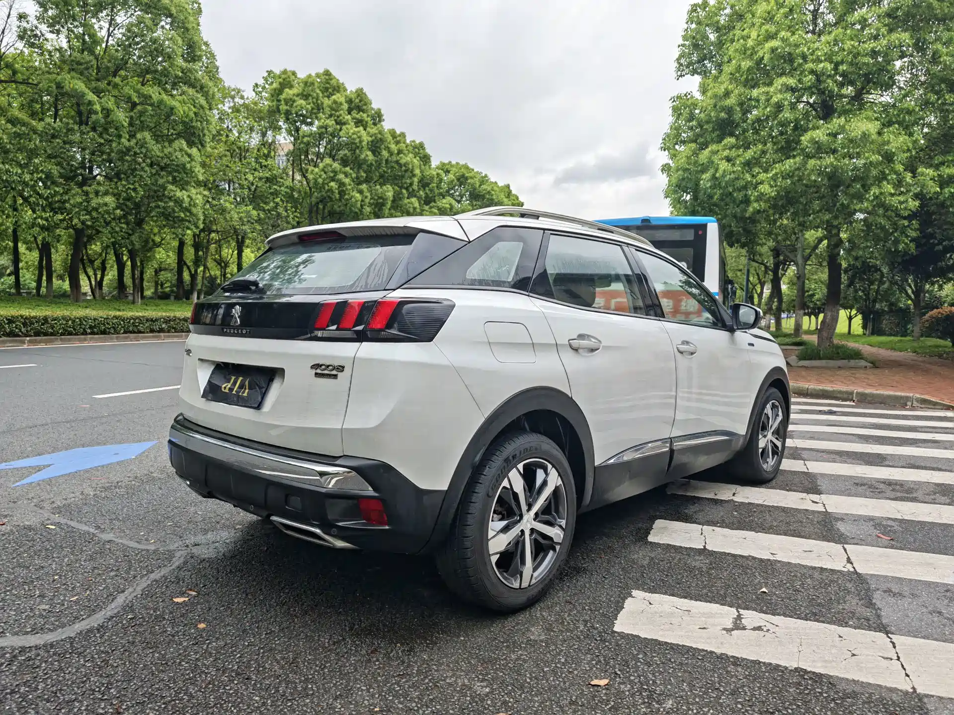 Фото 12 - Peugeot 4008