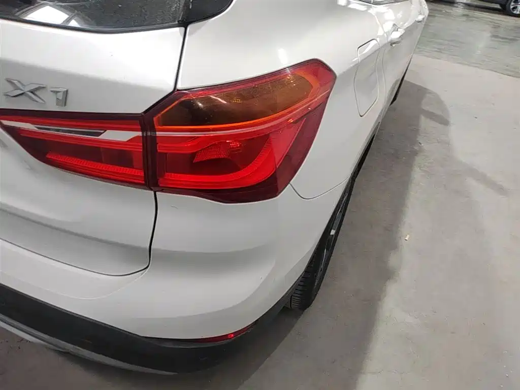BMW X1 2016 sDrive18Li Luxury Model фото 8