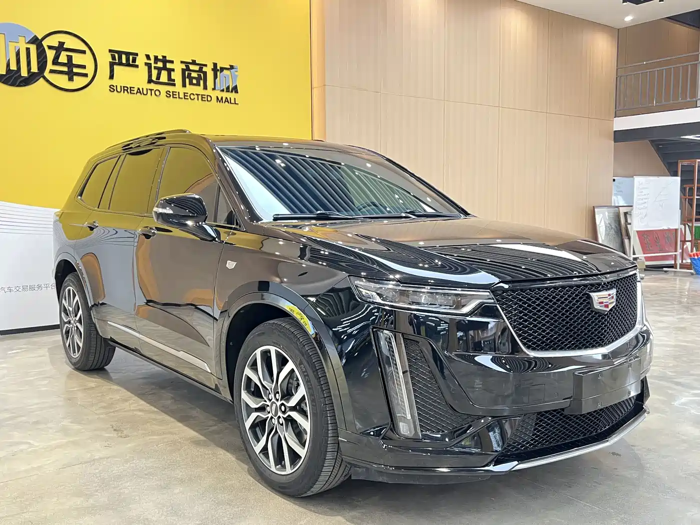 Cadillac XT6 2022 2.0T 6-Seater 4WD Premium Edition фото 3