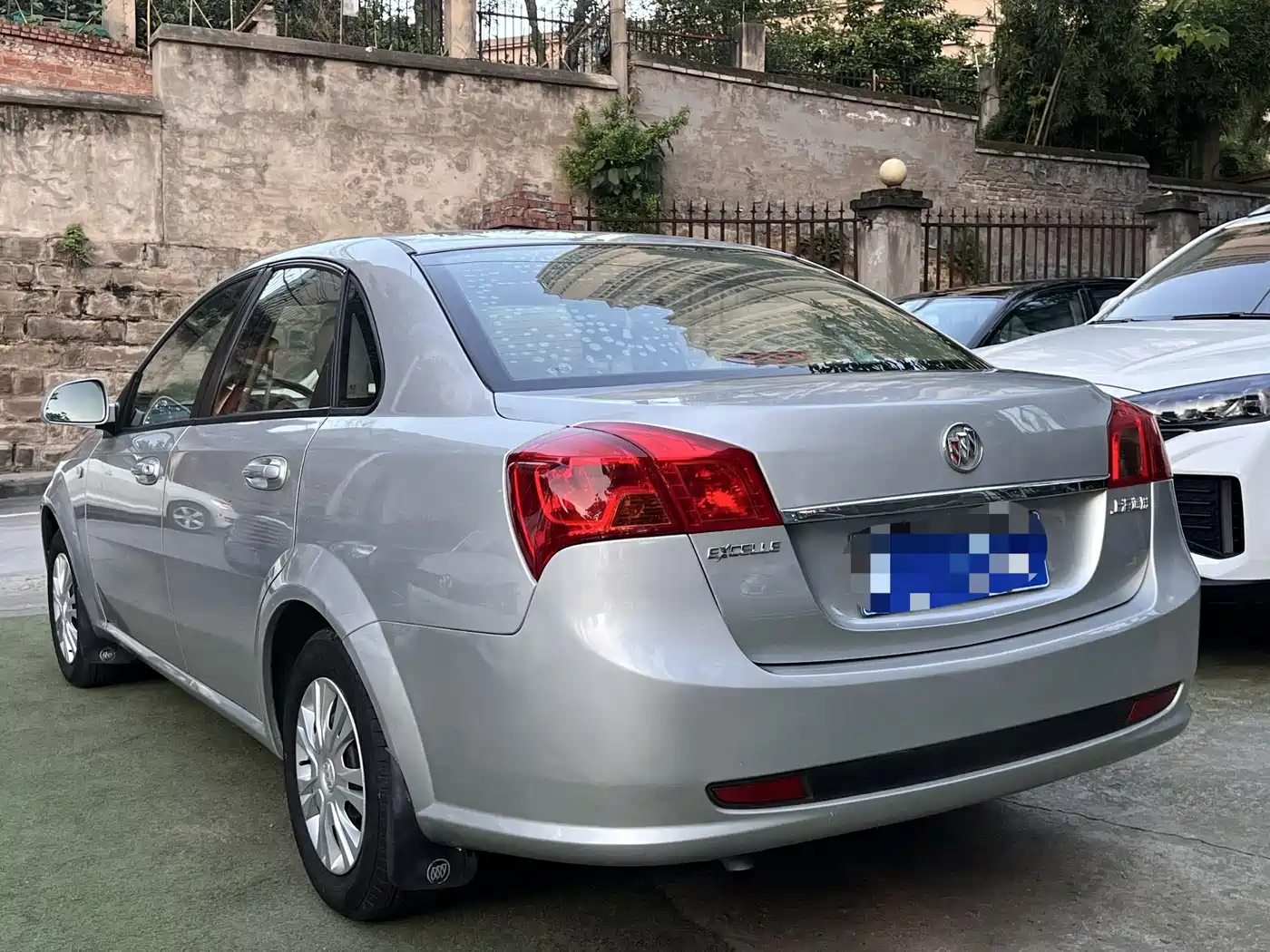Buick Excelle 2013 1.5L Manual Exclusive фото 10