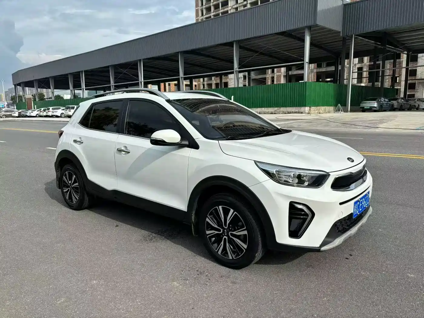 Photo 3 - Kia KX1
