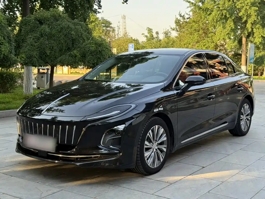 Hongqi E-QM5 2022 431km Charging Enjoyment Edition