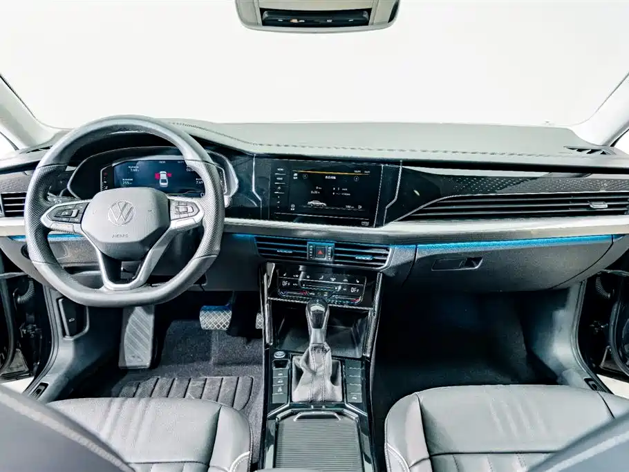 Volkswagen Passat 2022 330TSI Starlight Elite Edition фото 10