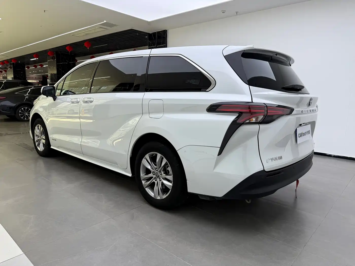 TOYOTA SIENNA