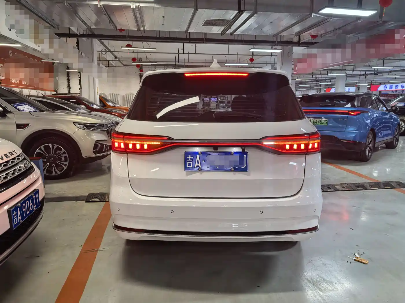 BYD Song MAX 2021 Upgrade 1.5T Automatic Luxury Edition 6-Seater фото 9