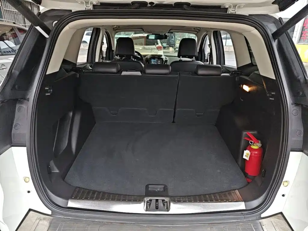 Фото 19 - Ford Kuga