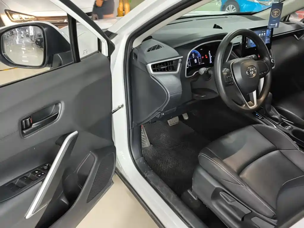 Toyota Frontlander 2025 2024 2.0L CVT Elite Plus Edition