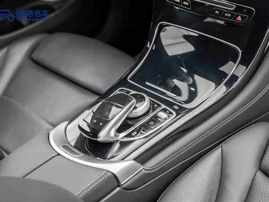 Mercedes-Benz GLC Coupe 2019 GLC 200 4MATIC Coupe SUV фото 19