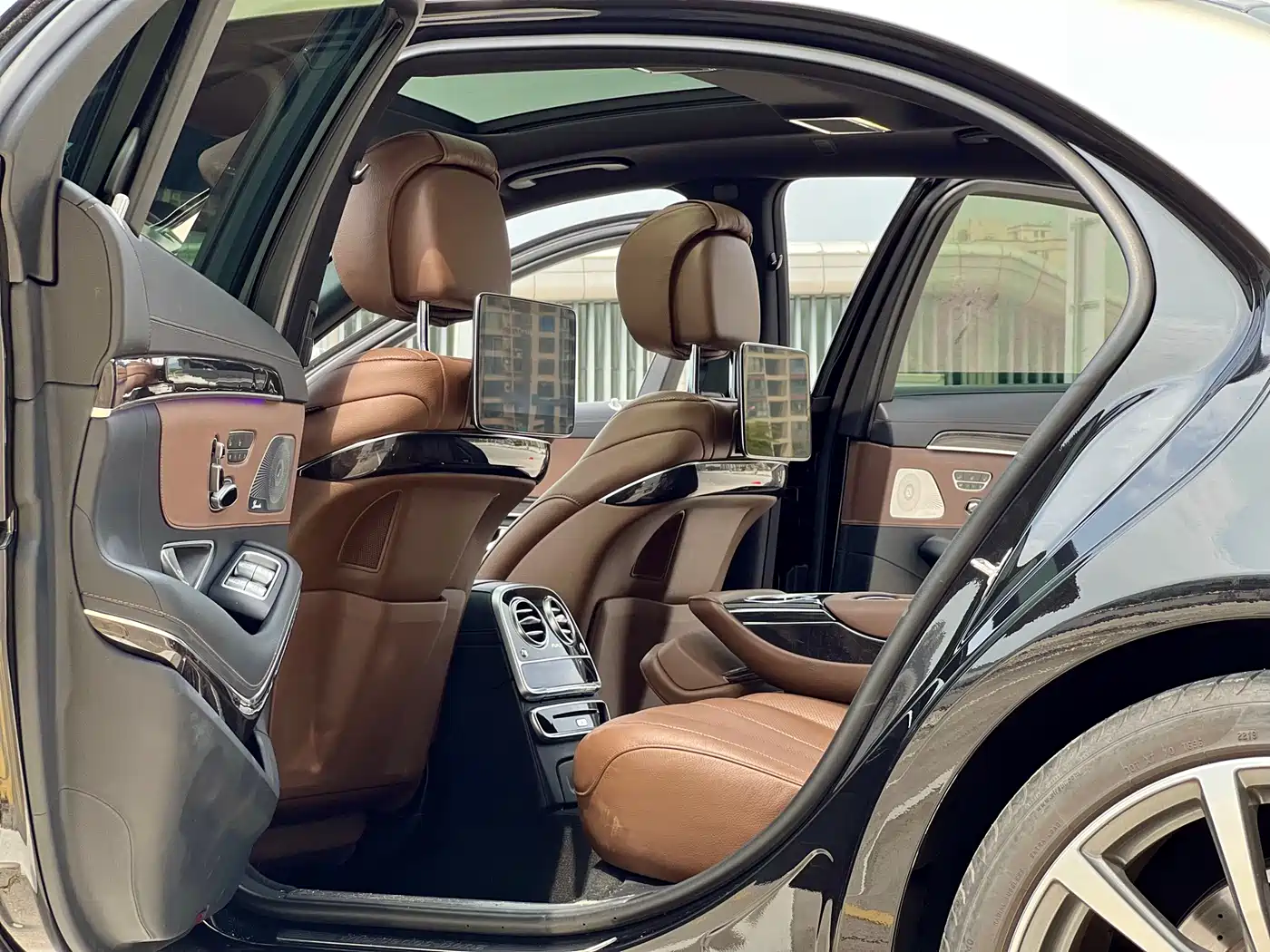 Mercedes-Benz S-Class 2018 S 450 L 4MATIC Excellence Special Edition фото 5