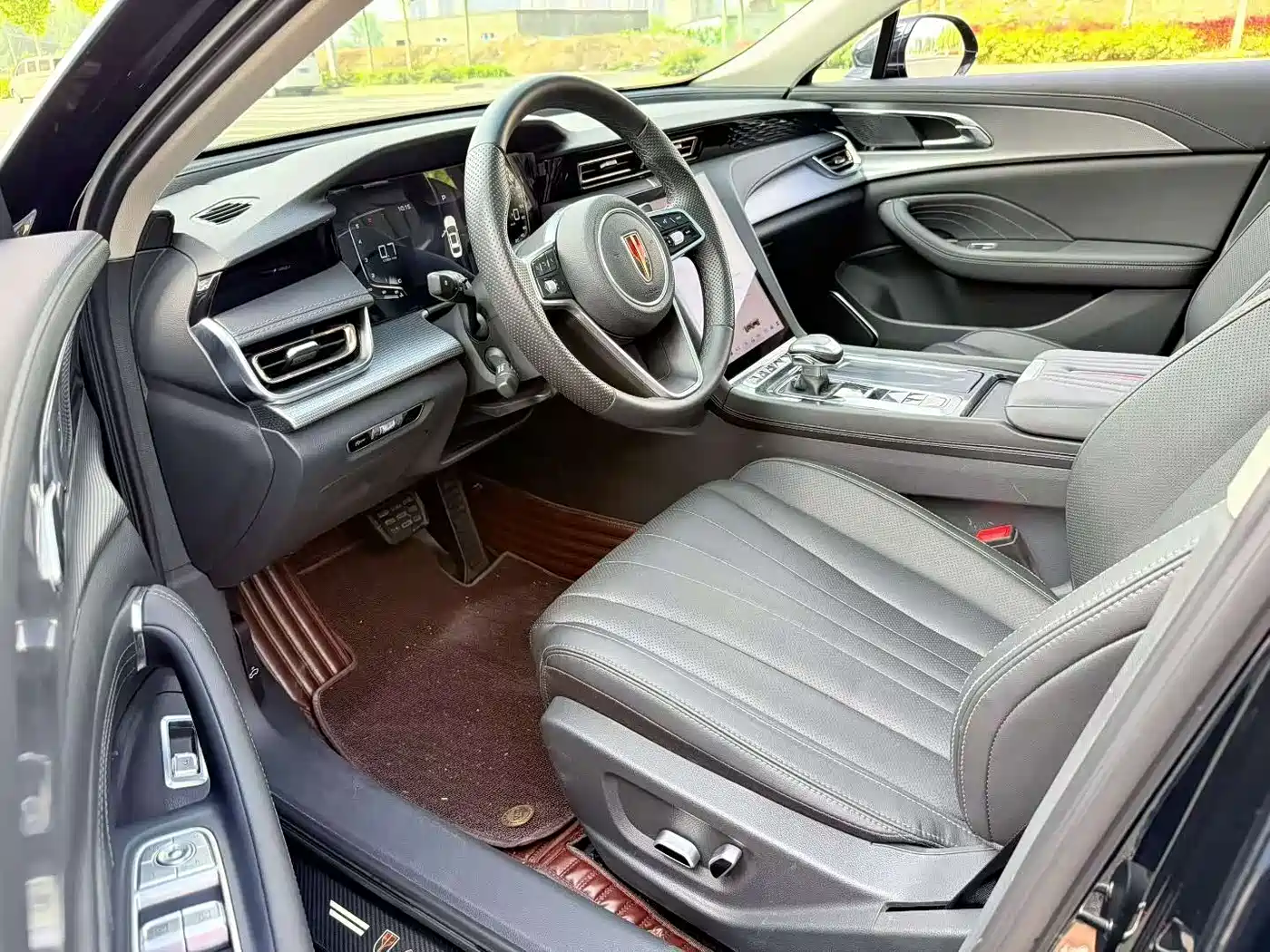Hongqi H5 2023 1.5T DCT Smart Connect Joy Edition фото 4