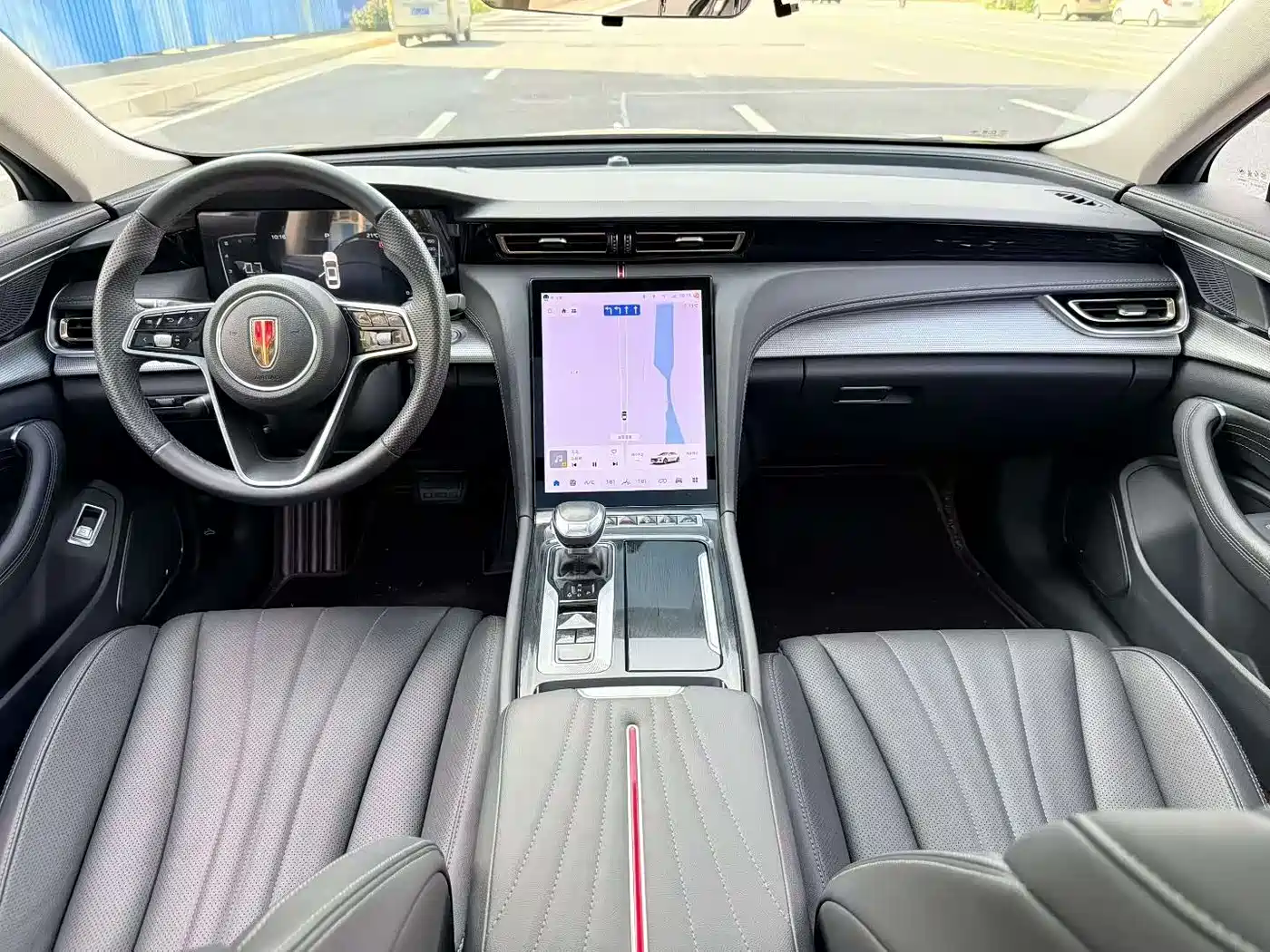 Hongqi H5 2023 1.5T DCT Smart Connect Joy Edition фото 3