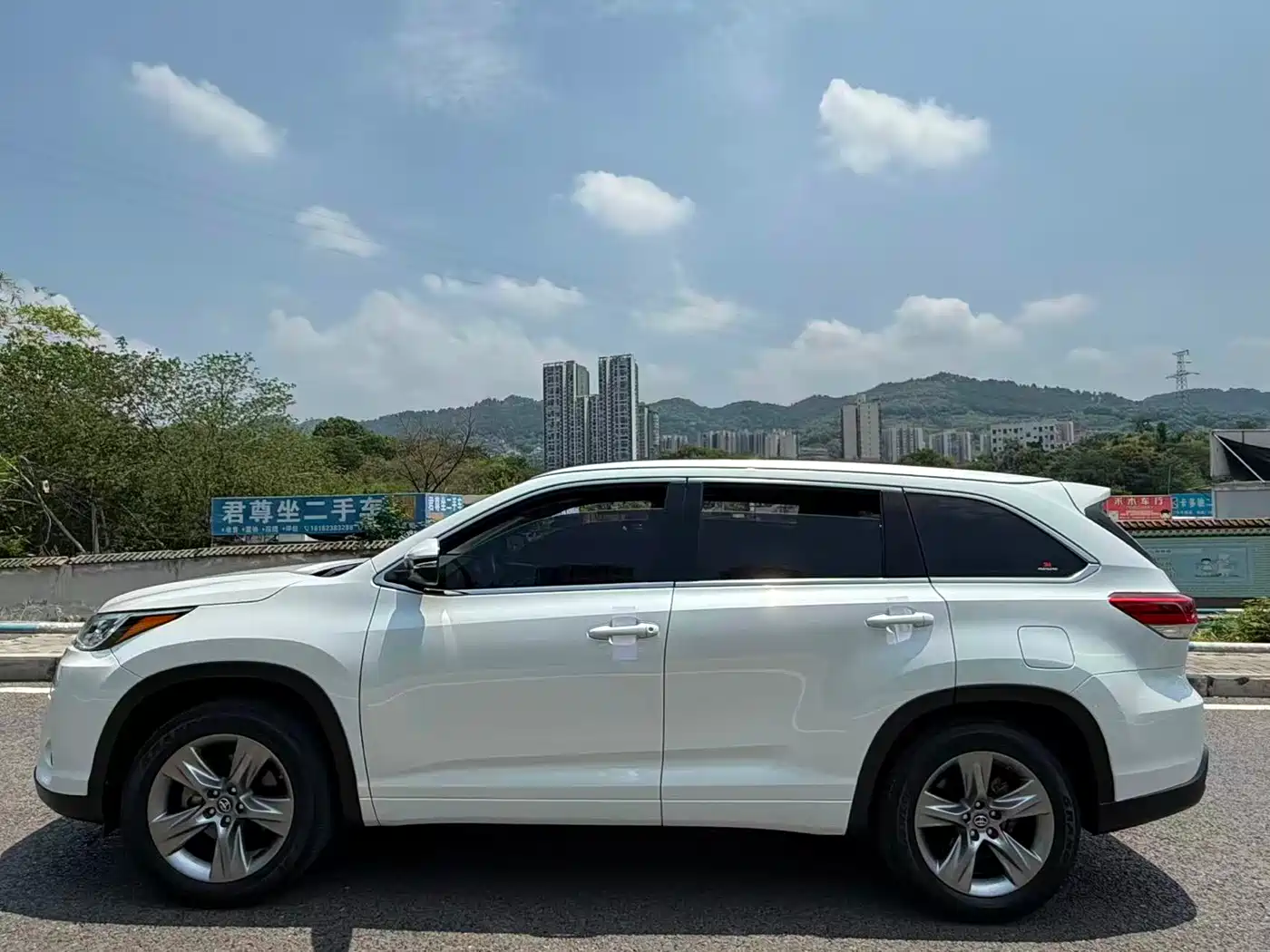 Toyota Highlander 2018 2.0T 4WD Premium 7-seater China VI фото 18