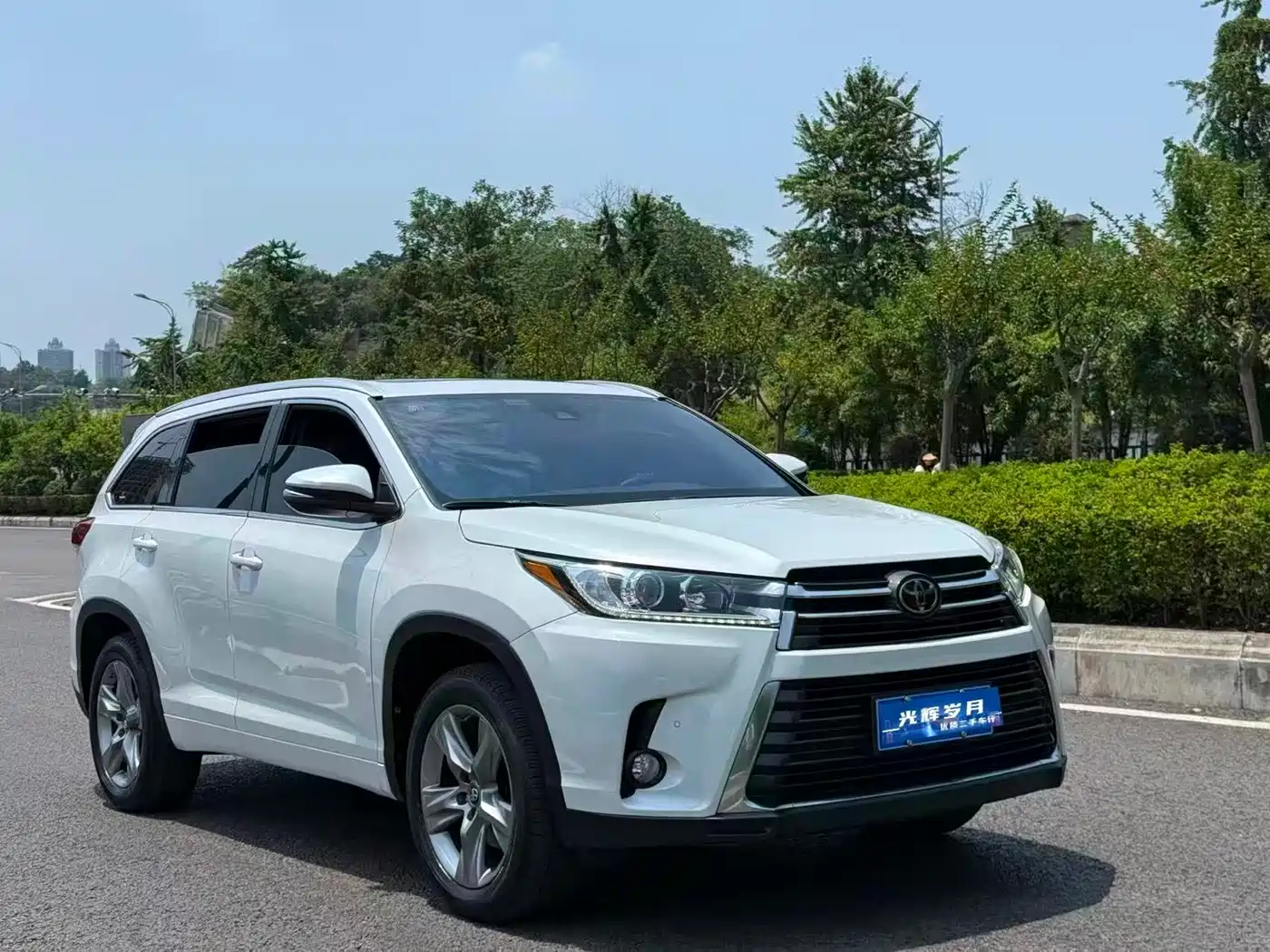 Toyota Highlander 2018 2.0T 4WD Premium 7-seater China VI фото 3