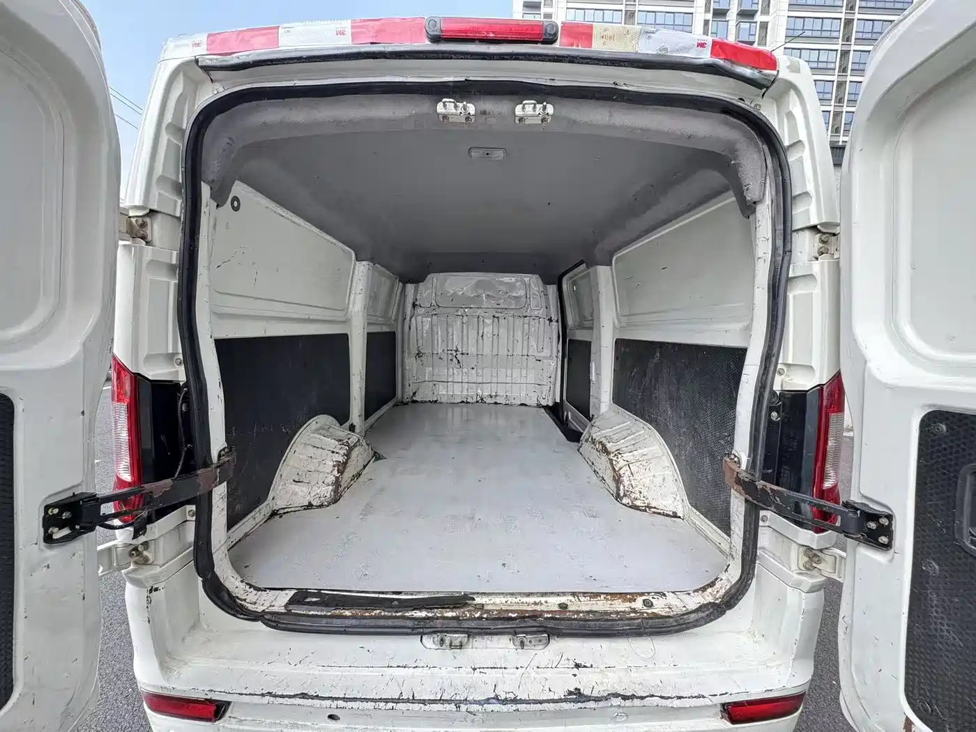 Singulato Gonow Shuai Ling 2022 2022 Standard Range 41.64kWh Lishen Power