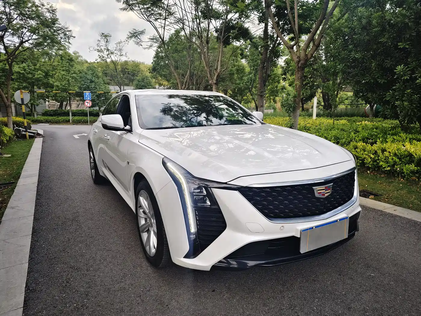Cadillac CT5 2024 28T Luxury Model Pro фото 3