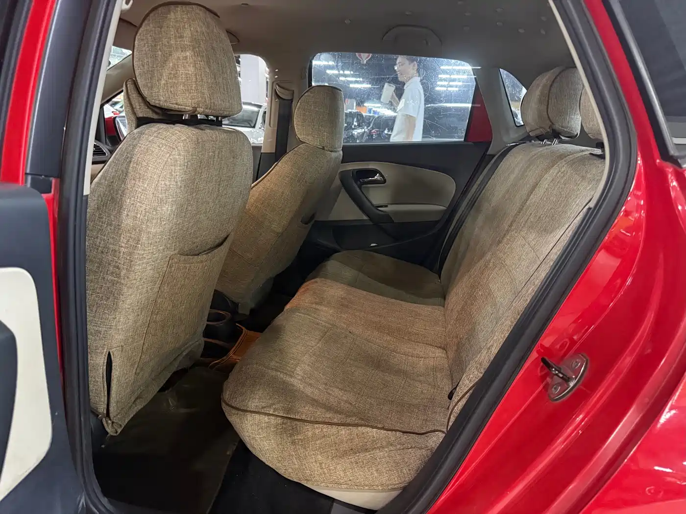 Volkswagen Polo 2011 1.4L Automatic Style Edition фото 4
