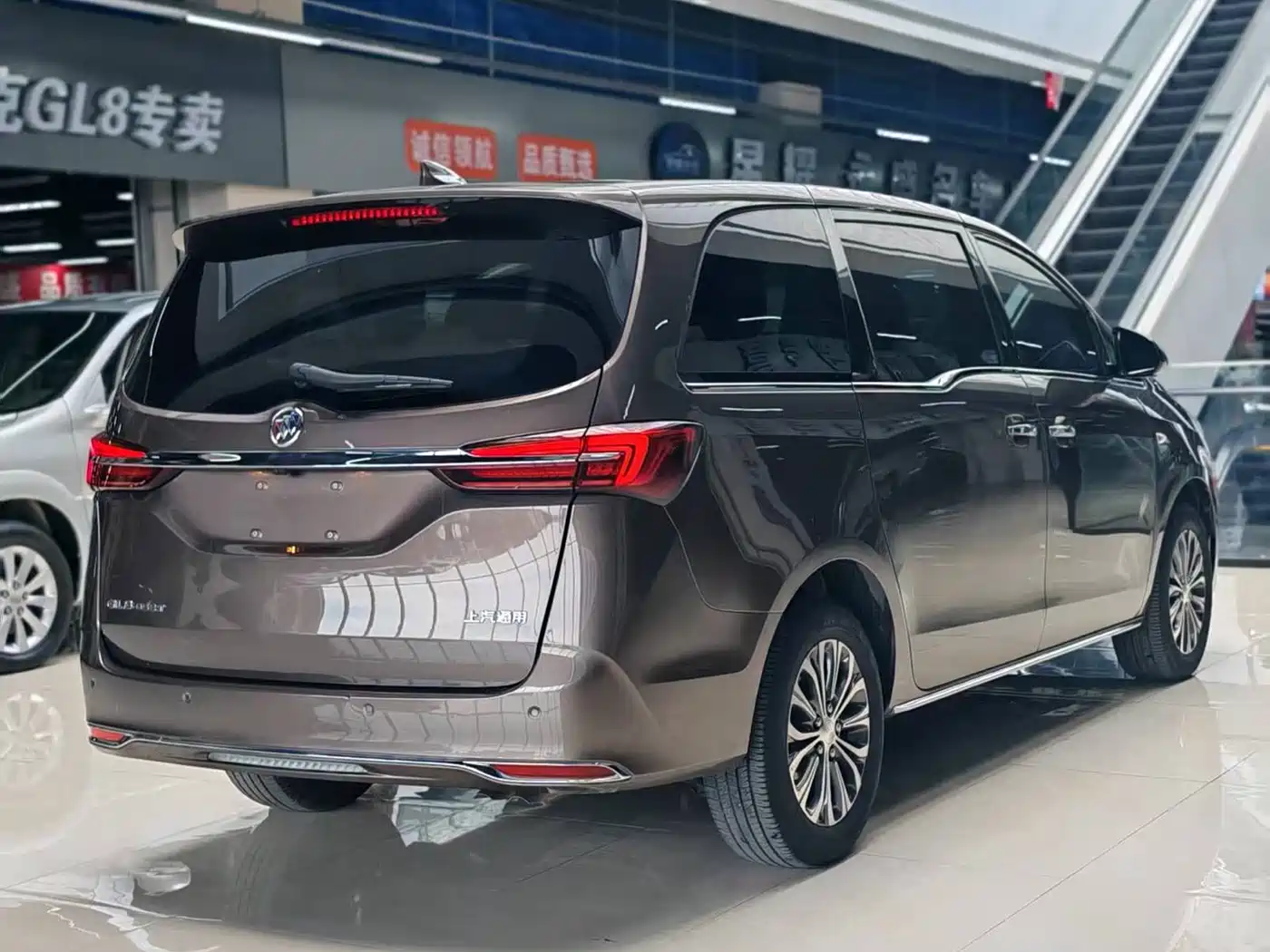 BUICK GL8