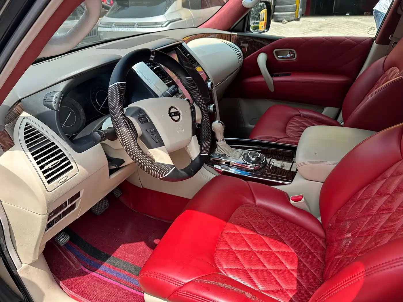 Nissan Patrol 2016 5.6L Standard фото 8