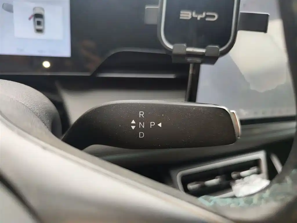 BYD Qin L 2025 EV 470KM Leading Edition фото 7