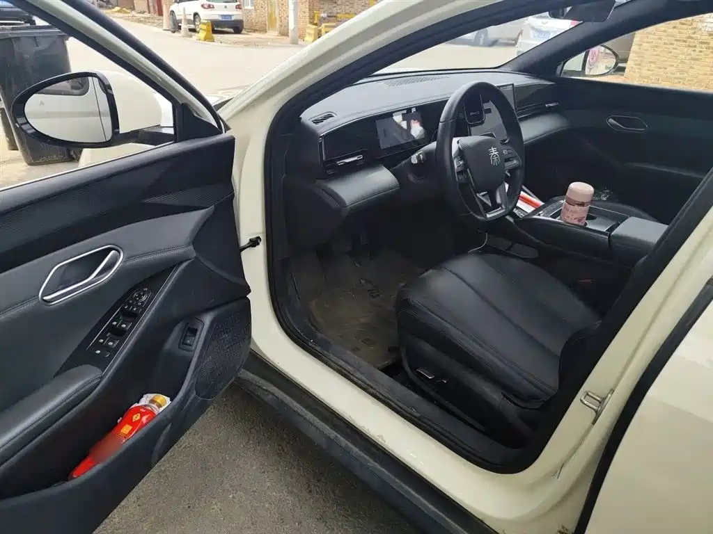 BYD Qin L 2025 EV 470KM Leading Edition фото 14
