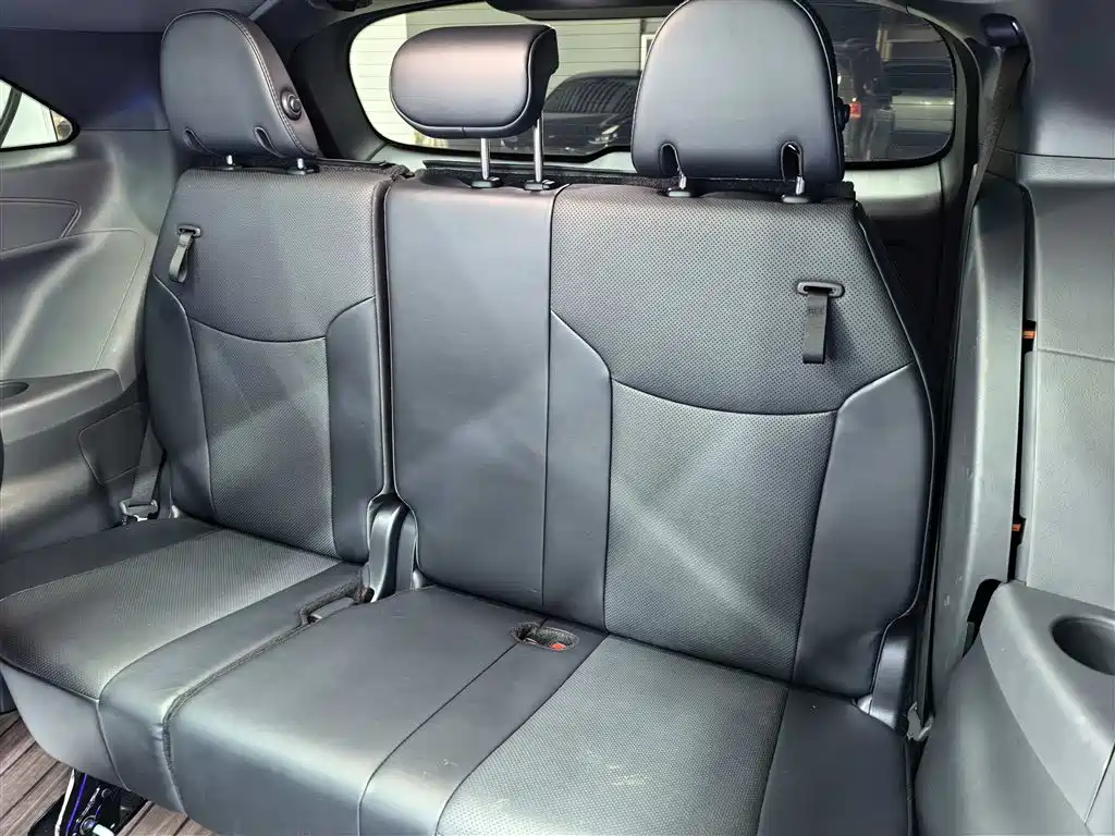 TOYOTA GREVIA
