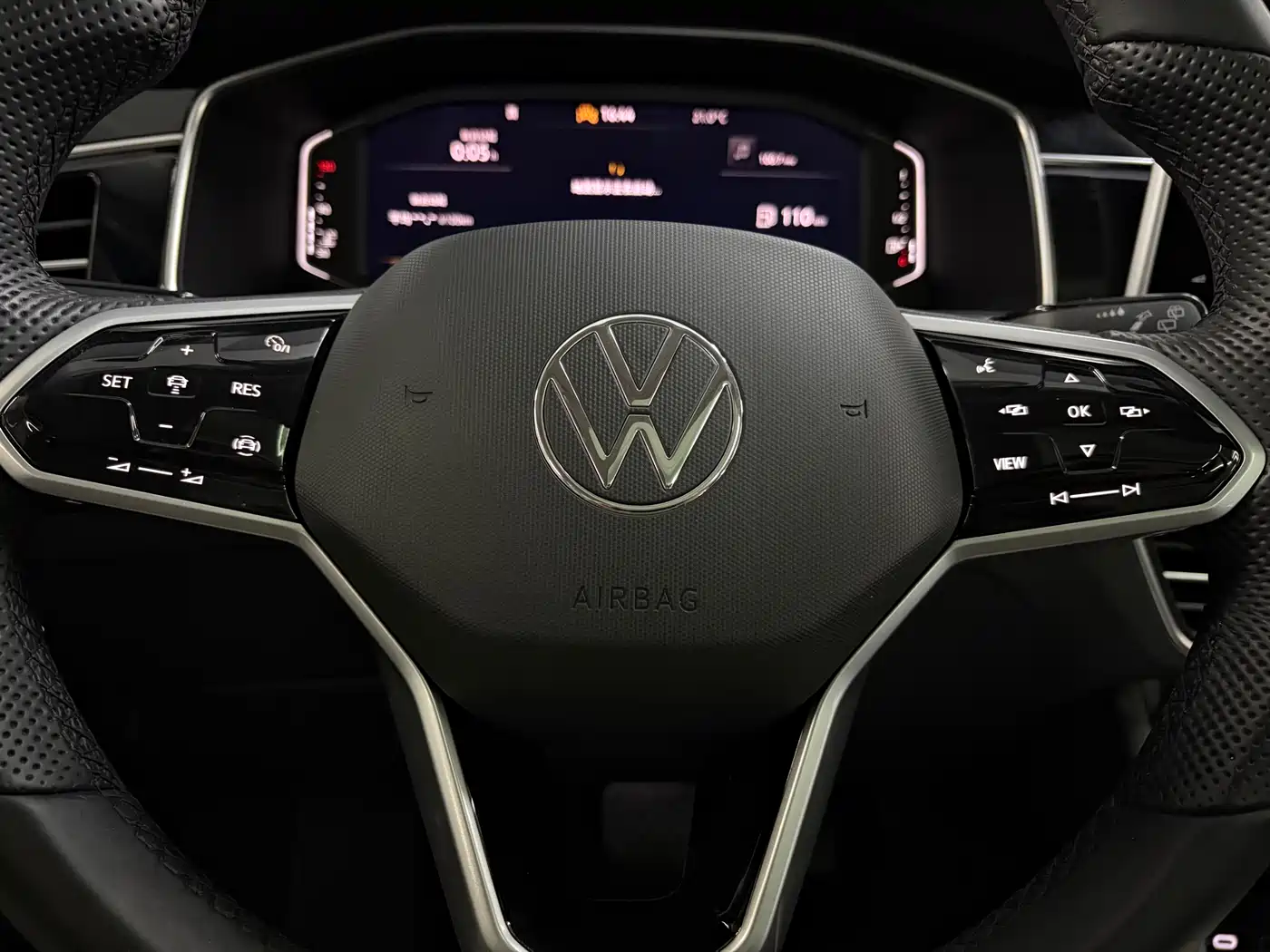 Volkswagen Tiguan L 2023 Facelift 330TSI Automatic 2WD Smart Edition фото 20