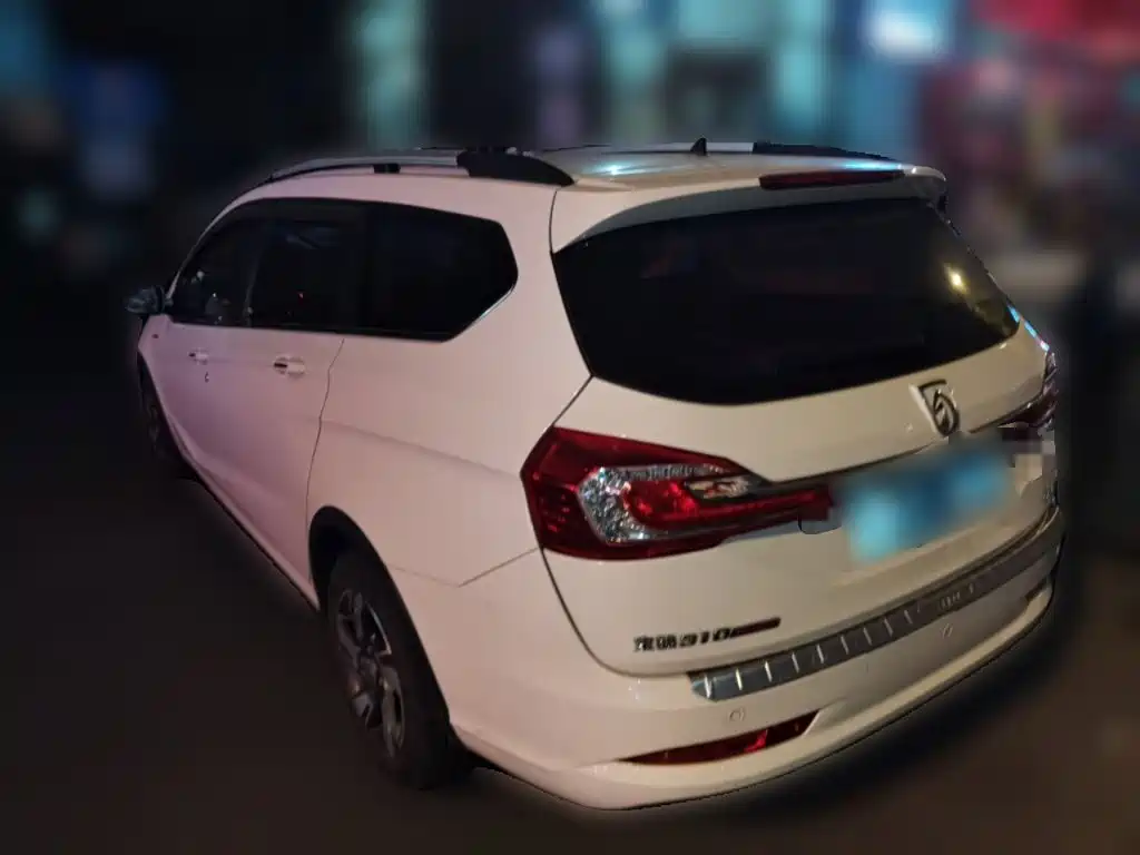 2020 Baojun 310W
