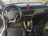 Фото 10 - Geely Vision X3