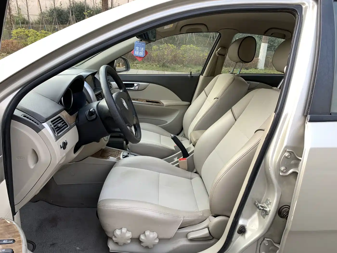 Buick Excelle 2015 1.5L Automatic Classic фото 11