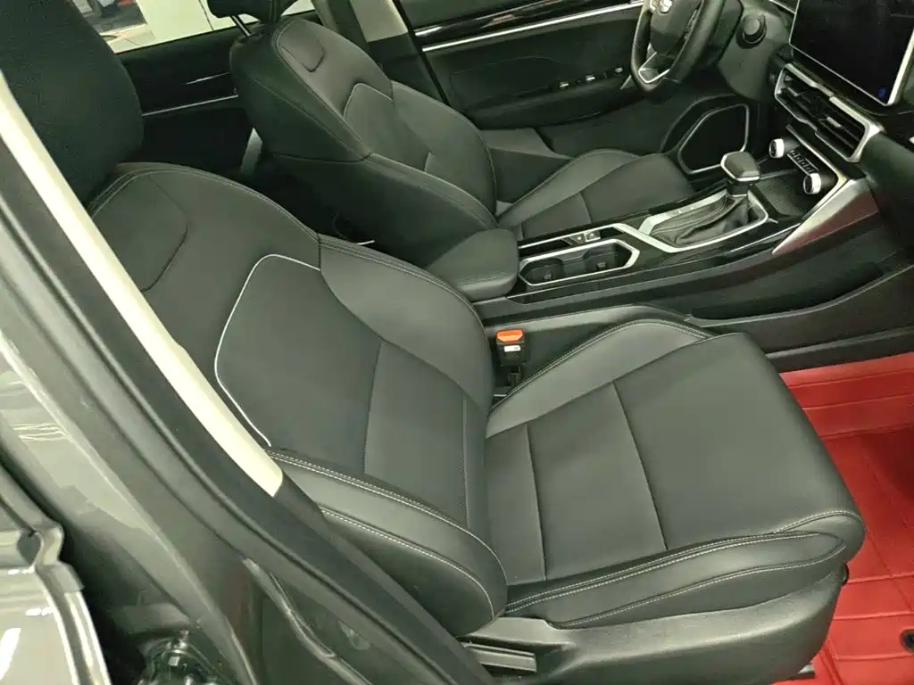 Photo 25 - Geely Coolray