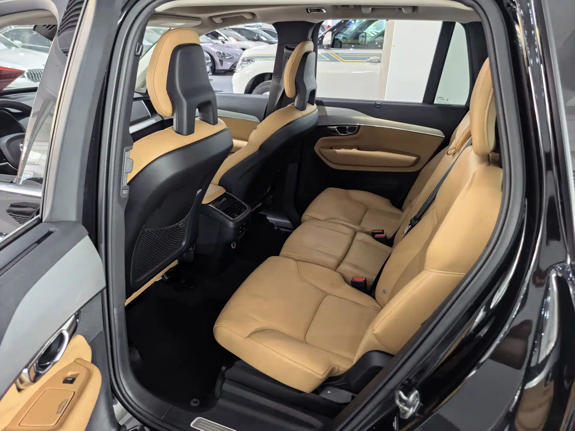 صورة 7 - Volvo XC90