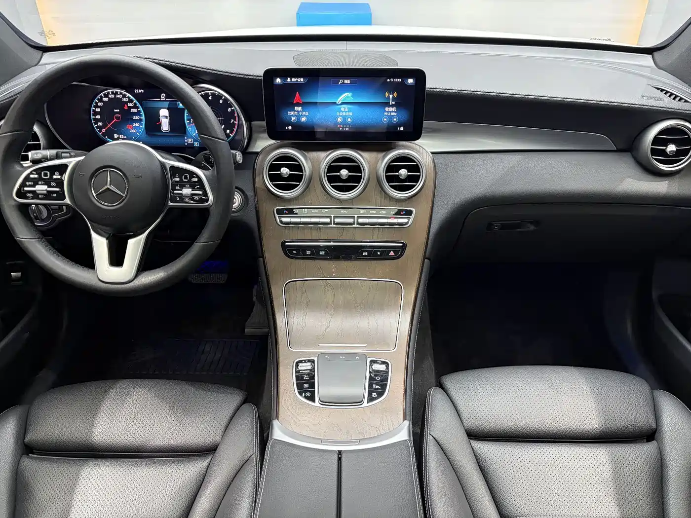 Mercedes-Benz GLC 2020 Facelift GLC 260 L 4MATIC Luxury фото 7