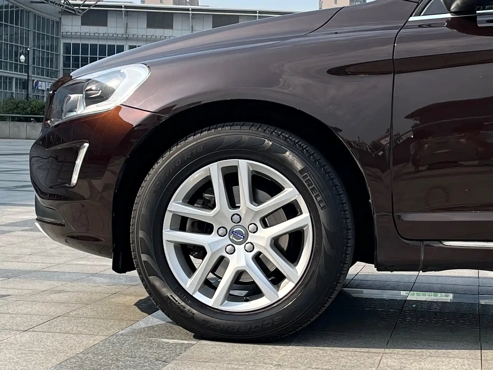 صورة 8 - Volvo XC60