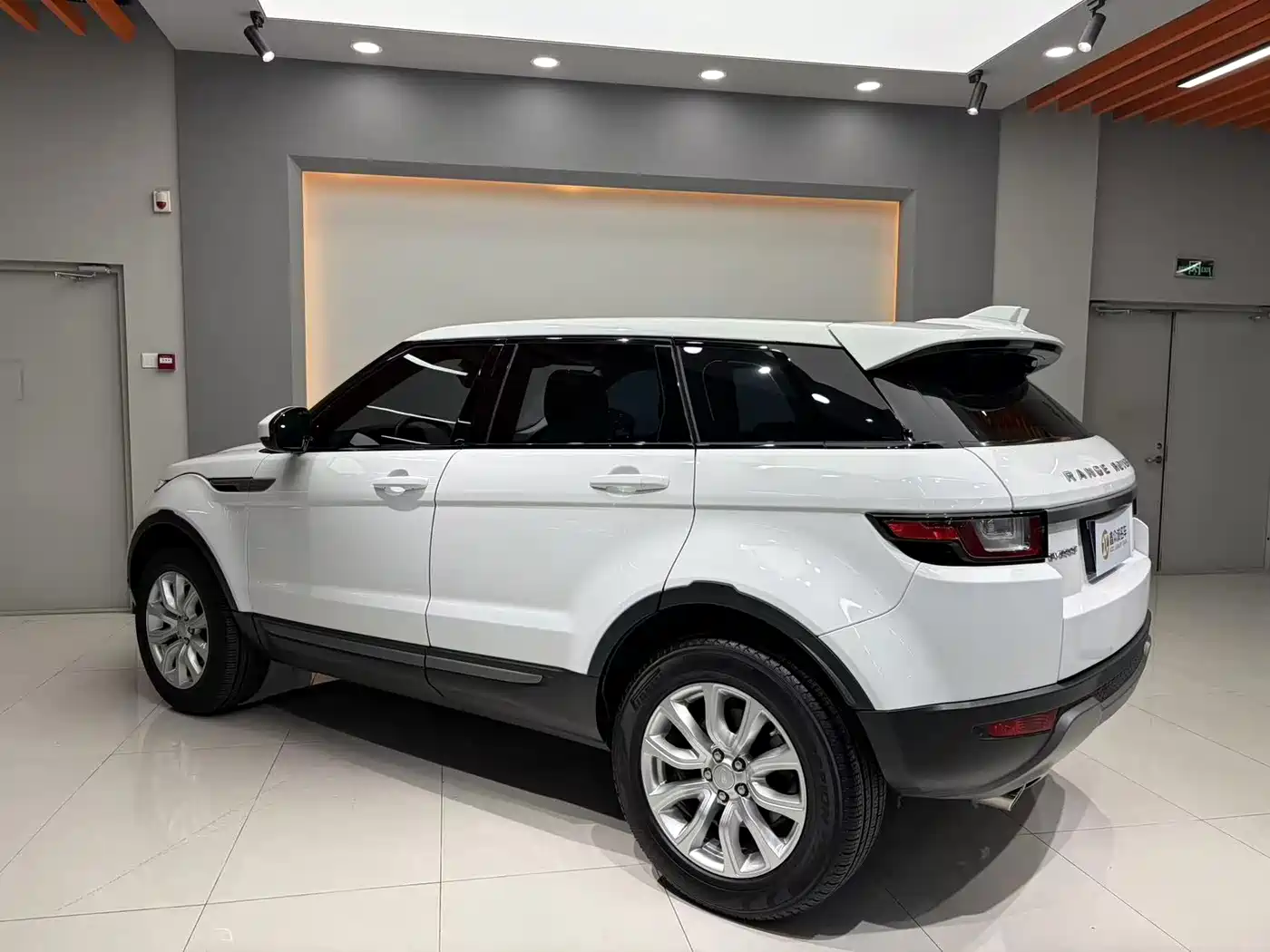 Land Rover Range Rover Evoque 2018 240PS PURE Trend фото 6