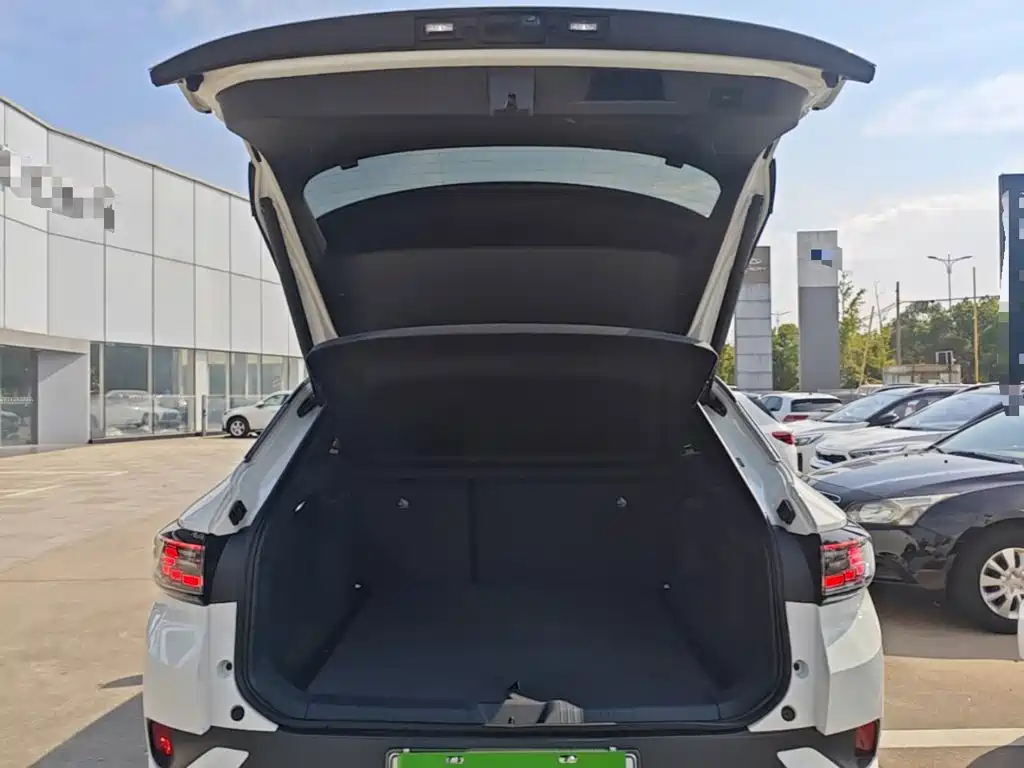 صورة 19 - Volkswagen ID.4 CROZZ
