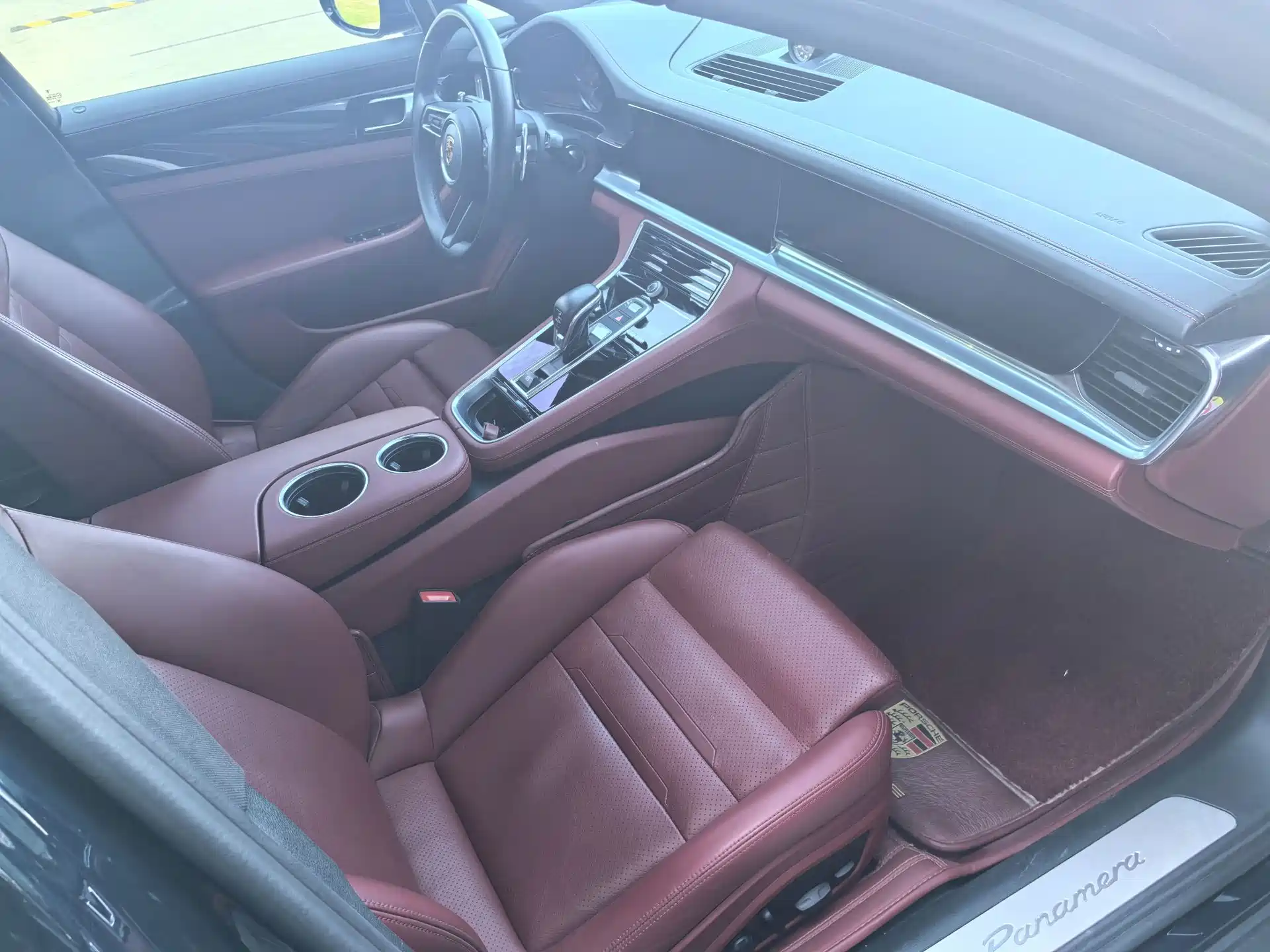 Photo 11 - Porsche Panamera