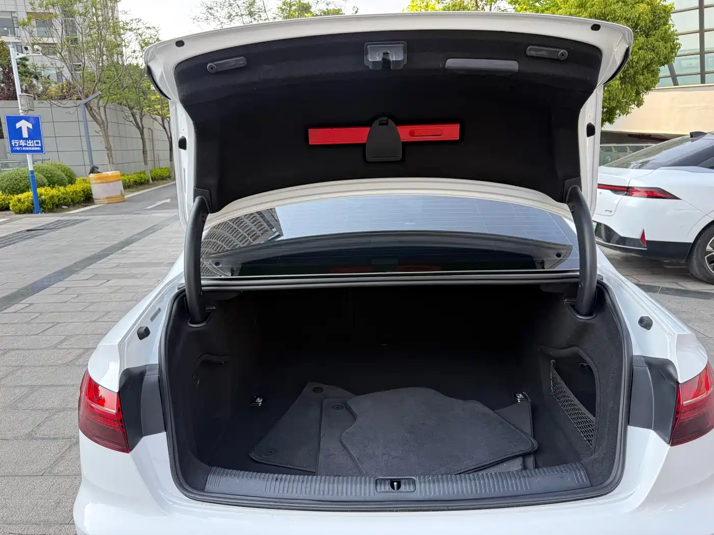 Audi A4L 2020 40 TFSI Fashion Dynamic Edition фото 39