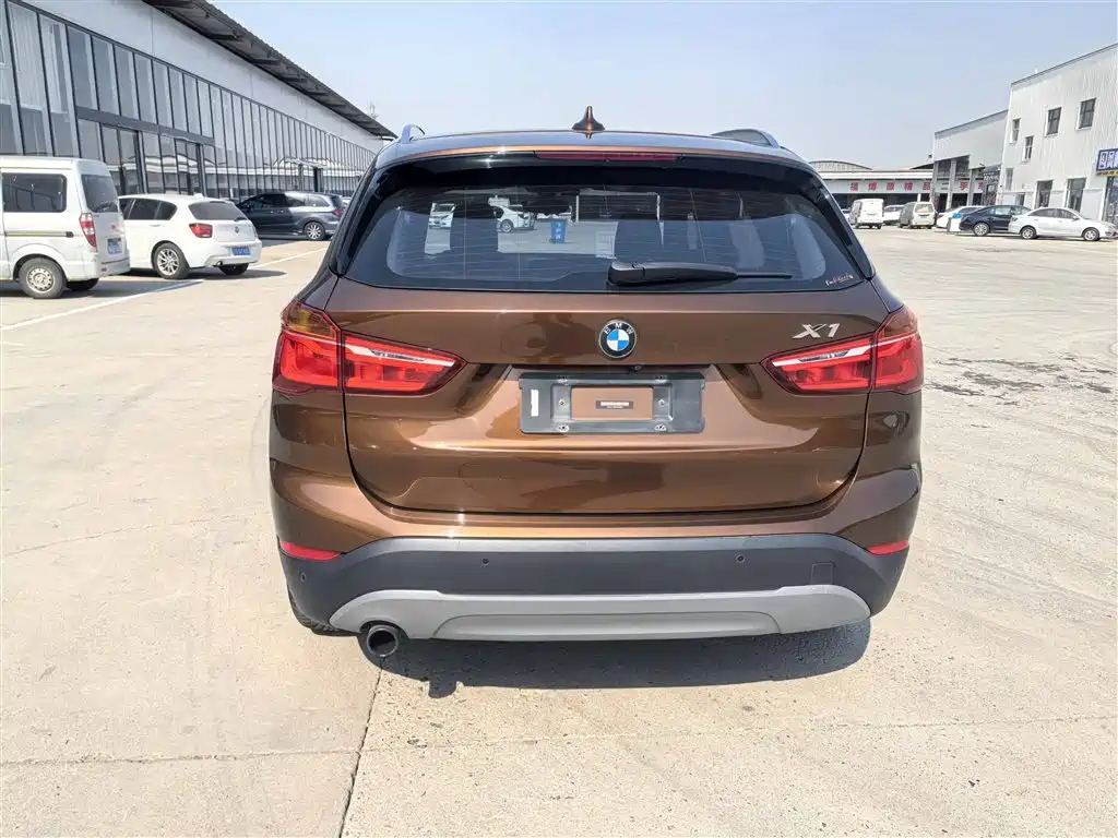 BMW X1 2016 sDrive18Li Premium Model фото 5