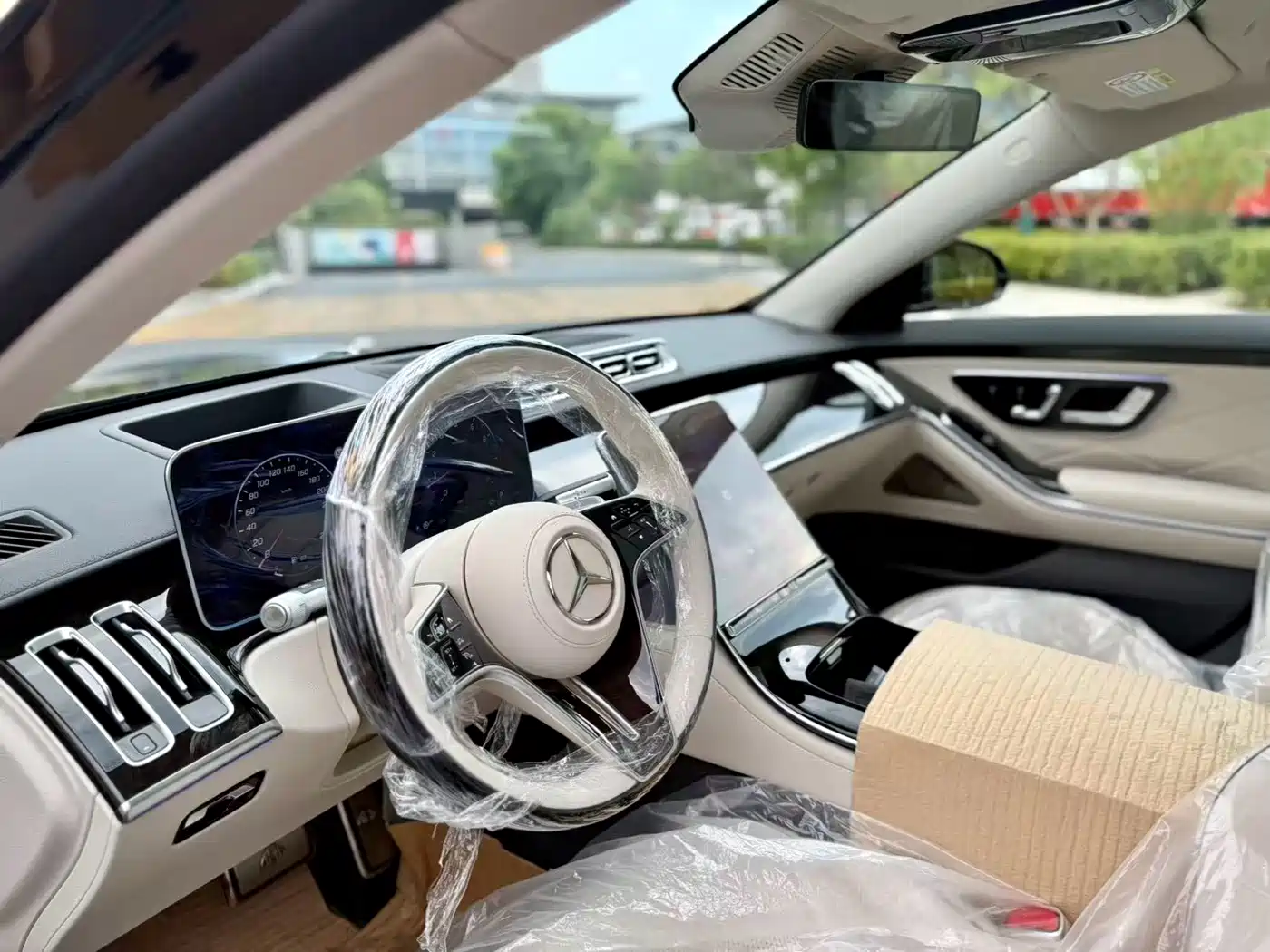 MERCEDES-BENZ MAYBACH S-CLASS