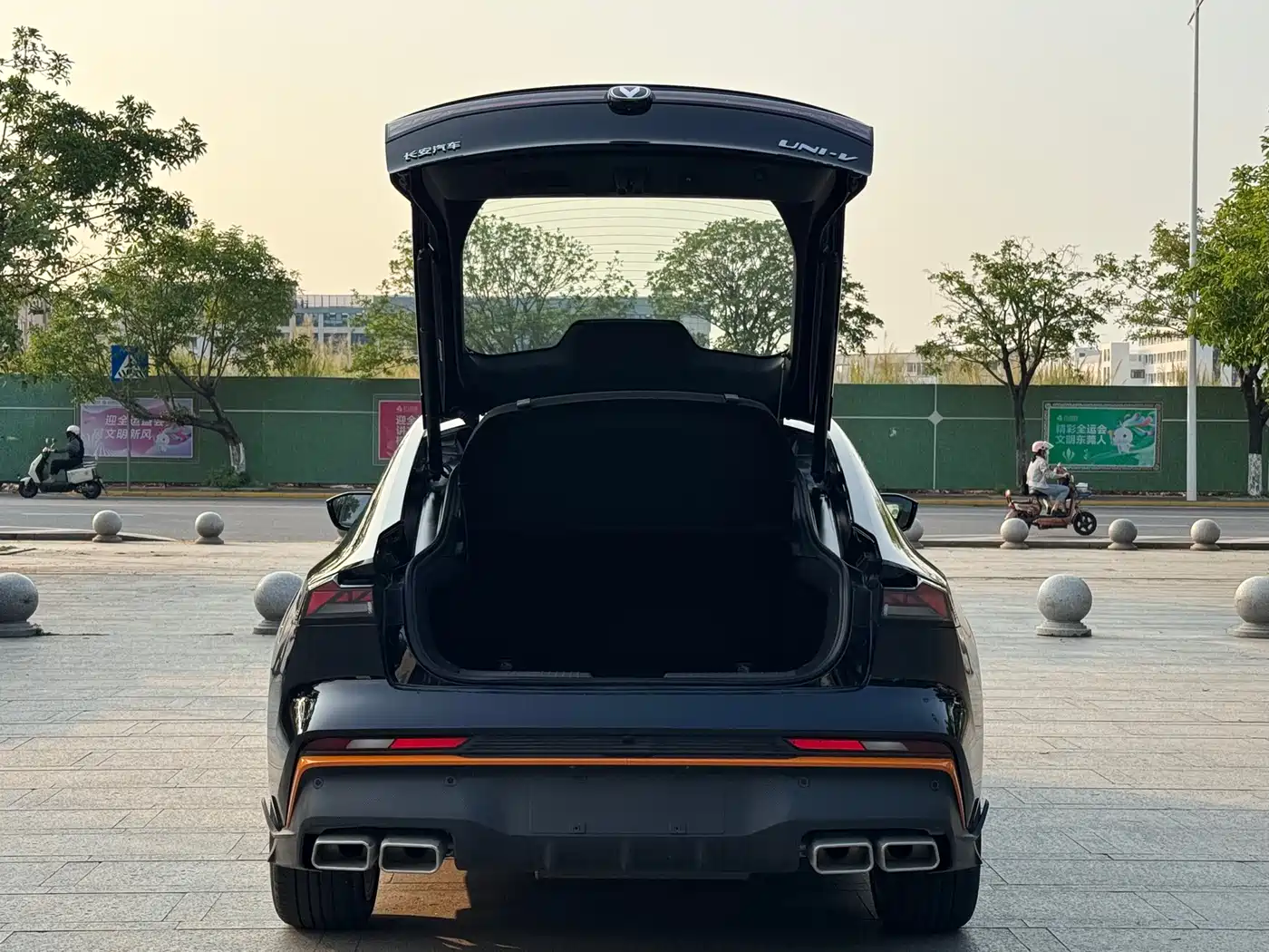 CHANGAN UNI-V