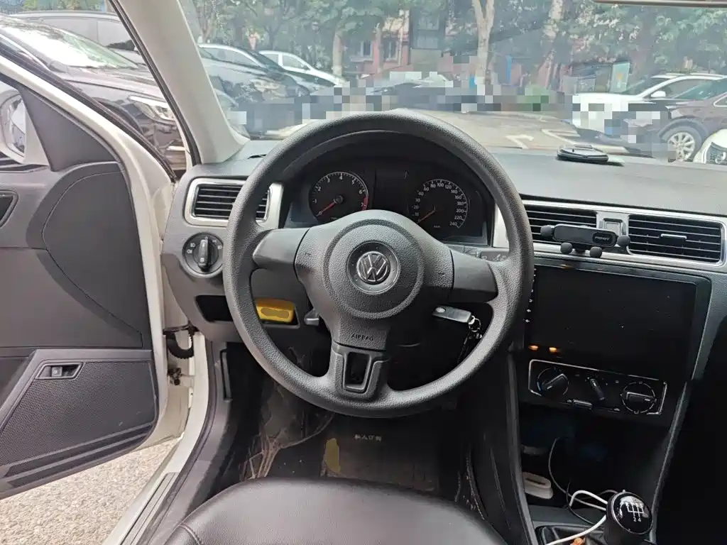 Photo 11 - Volkswagen Santana