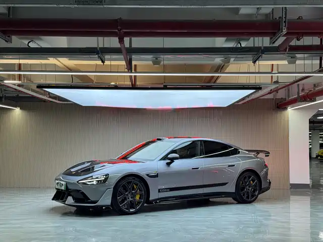 XIAOMI CAR XIAOMI SU7 ULTRA