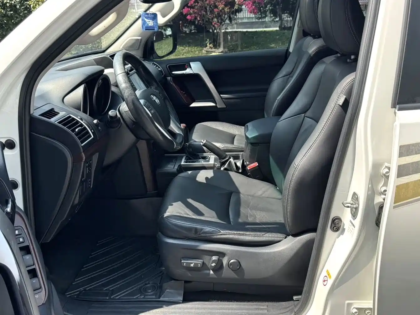 Toyota Prado 2014 4.0L Automatic TX-L фото 8