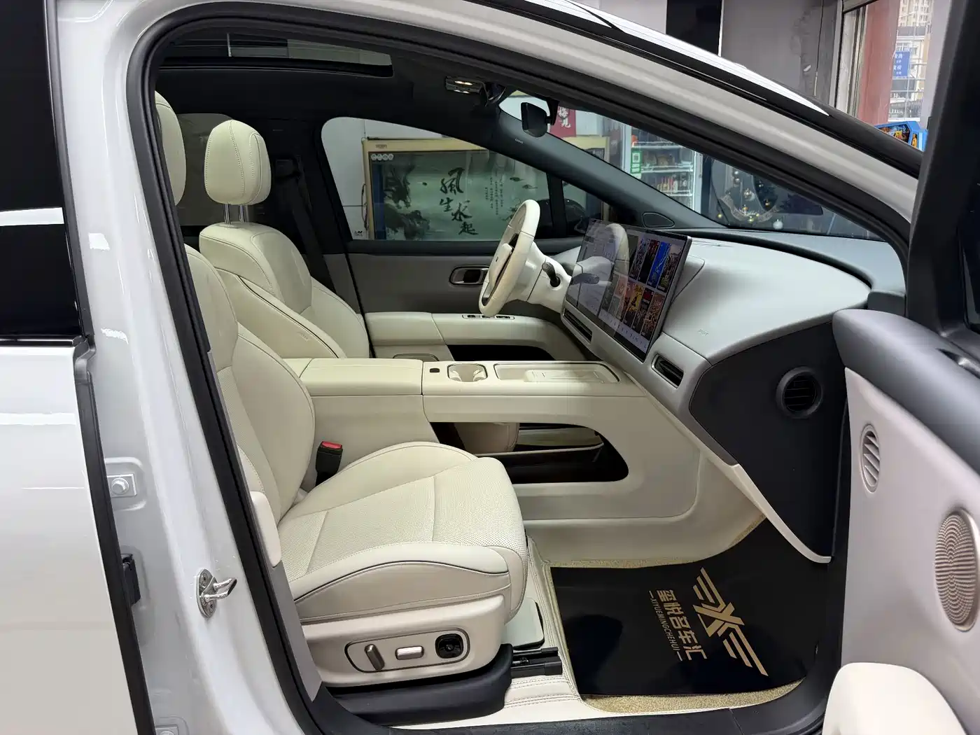 Li Auto i6 2026 2025 2WD Base Model